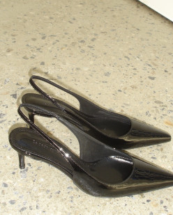 POINTED TOE PUMP BLACK